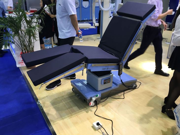 Surgical Operation Table